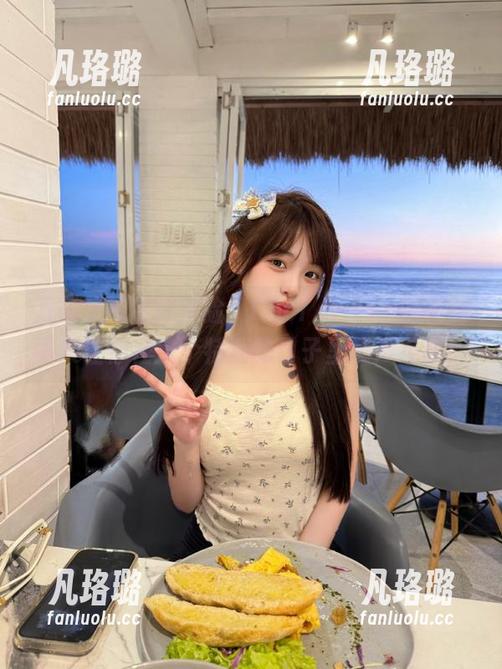 万圣节的甜蜜体验，Choi Ji Yun的福利图集让你在这个特别的日子里笑声不断！